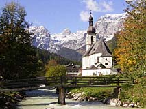 Ramsauer Kirche vor der Reiteralpe
